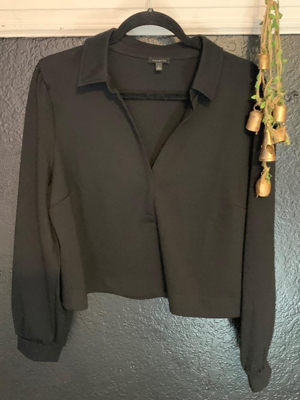 Talbots Black Top sz L - suit, classy, blouse, interview, work, date night